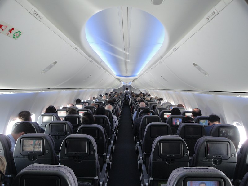 InFlight: Qantas 737-800's with BSI (Boeing Sky Interior)