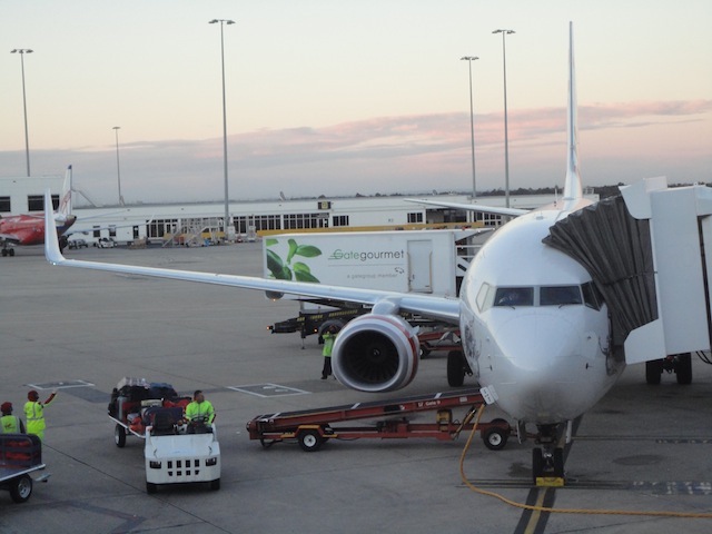 Virgin Australia 737-800 Melbourne
